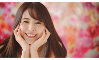 笑顔女性.png
